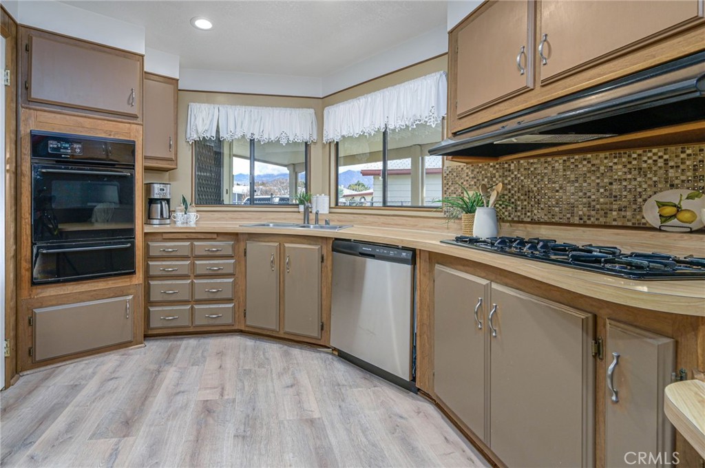 43721 MABLE Court