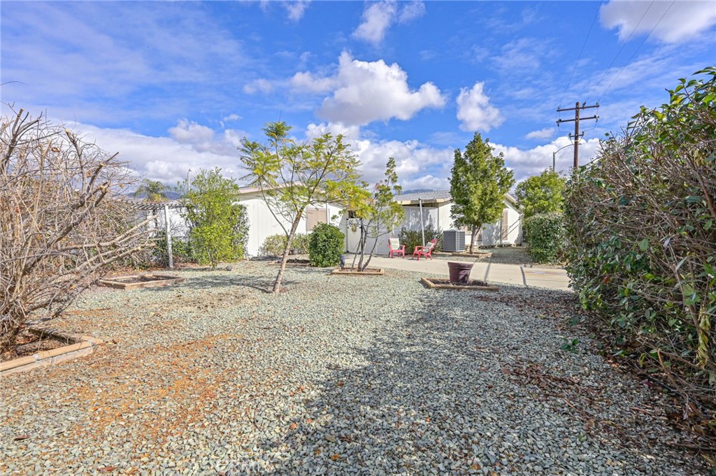 43721 MABLE Court