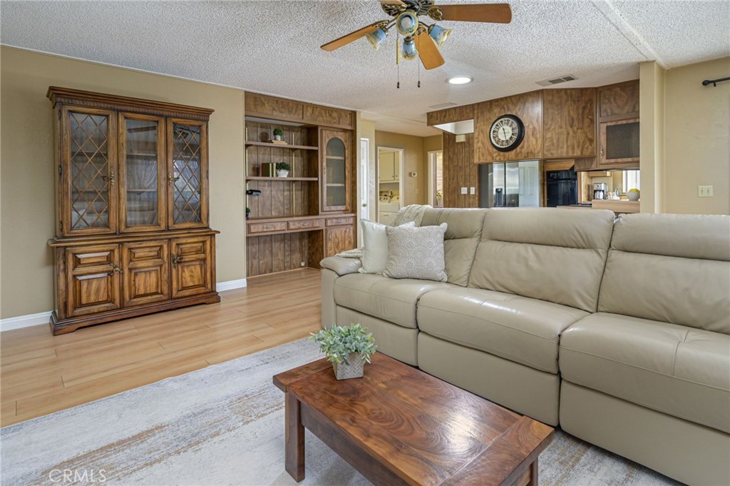 43721 MABLE Court
