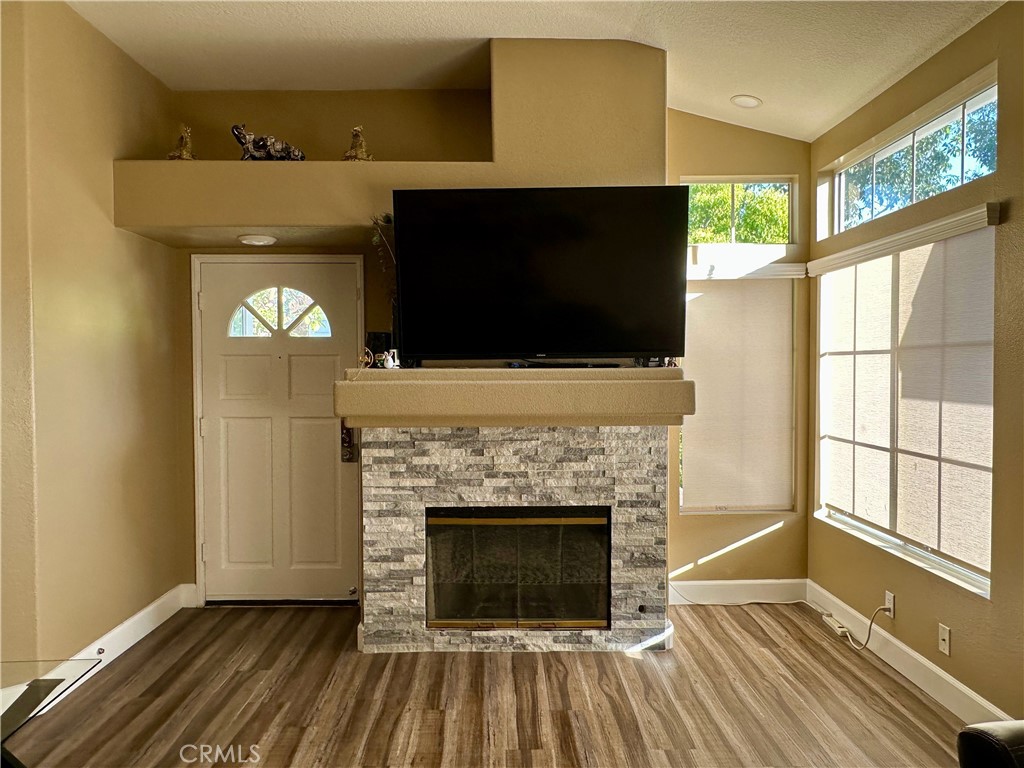 8020 E Goldenrod Lane