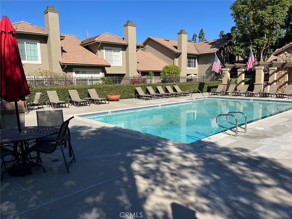 8020 E Goldenrod Lane