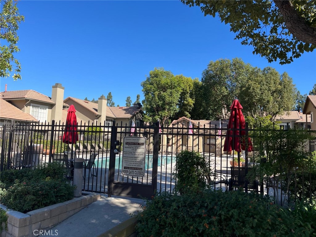 8020 E Goldenrod Lane