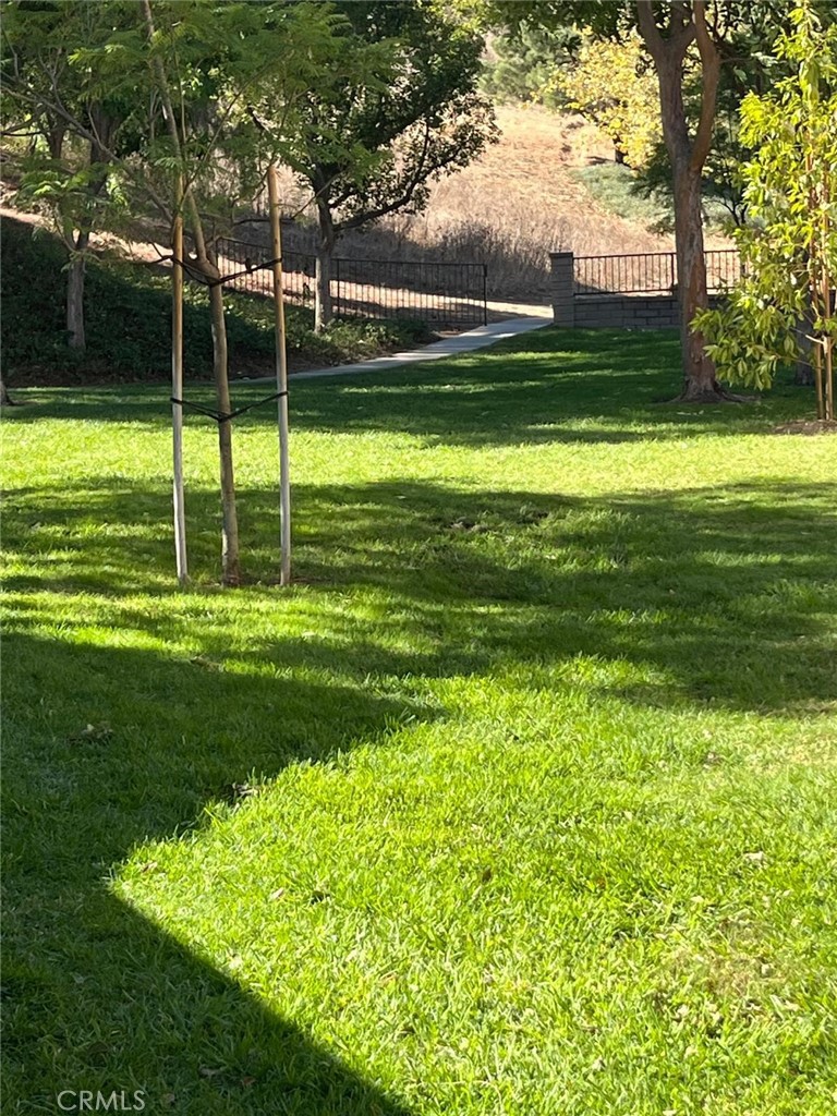 8020 E Goldenrod Lane