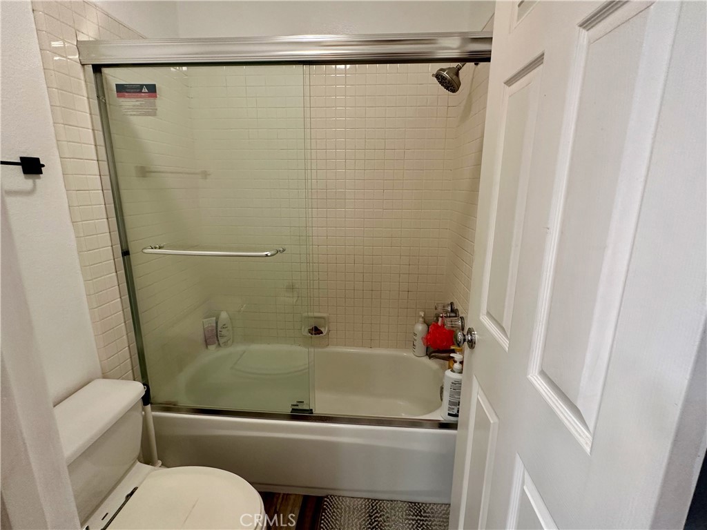 8020 E Goldenrod Lane