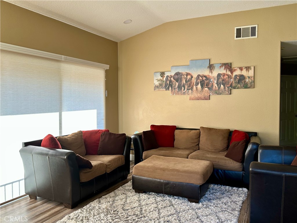 8020 E Goldenrod Lane