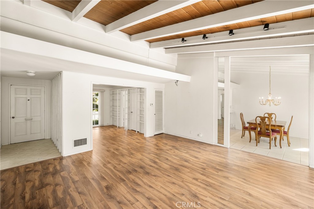 14031 La Barca Drive