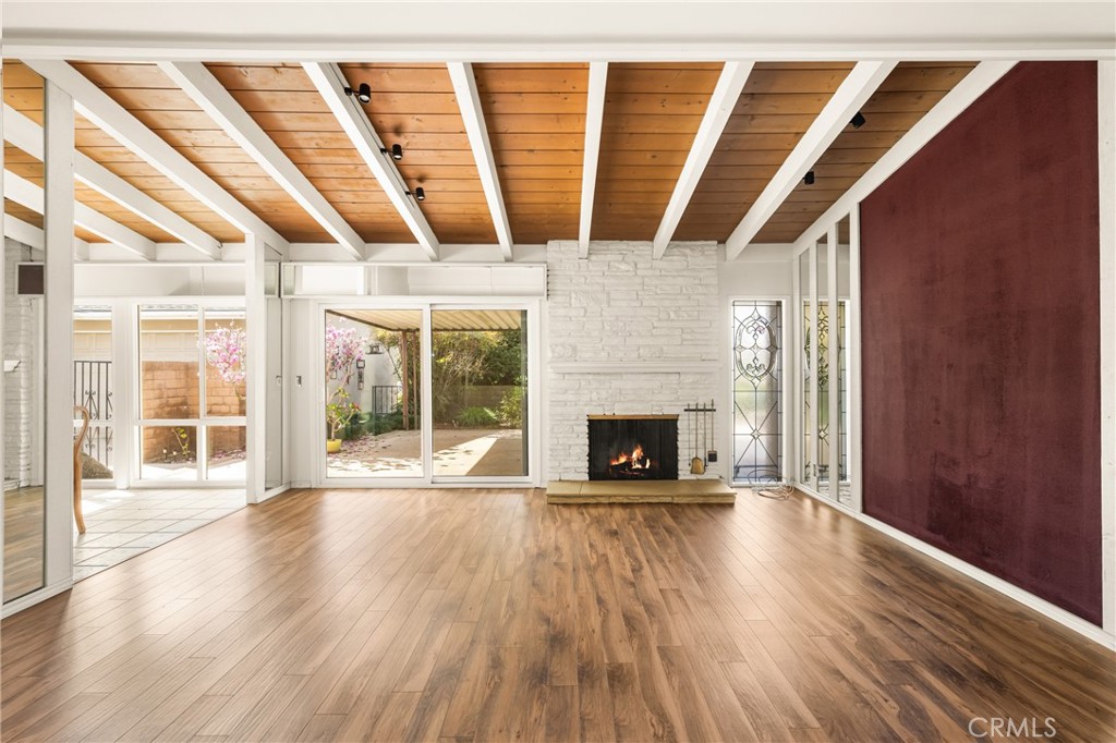 14031 La Barca Drive