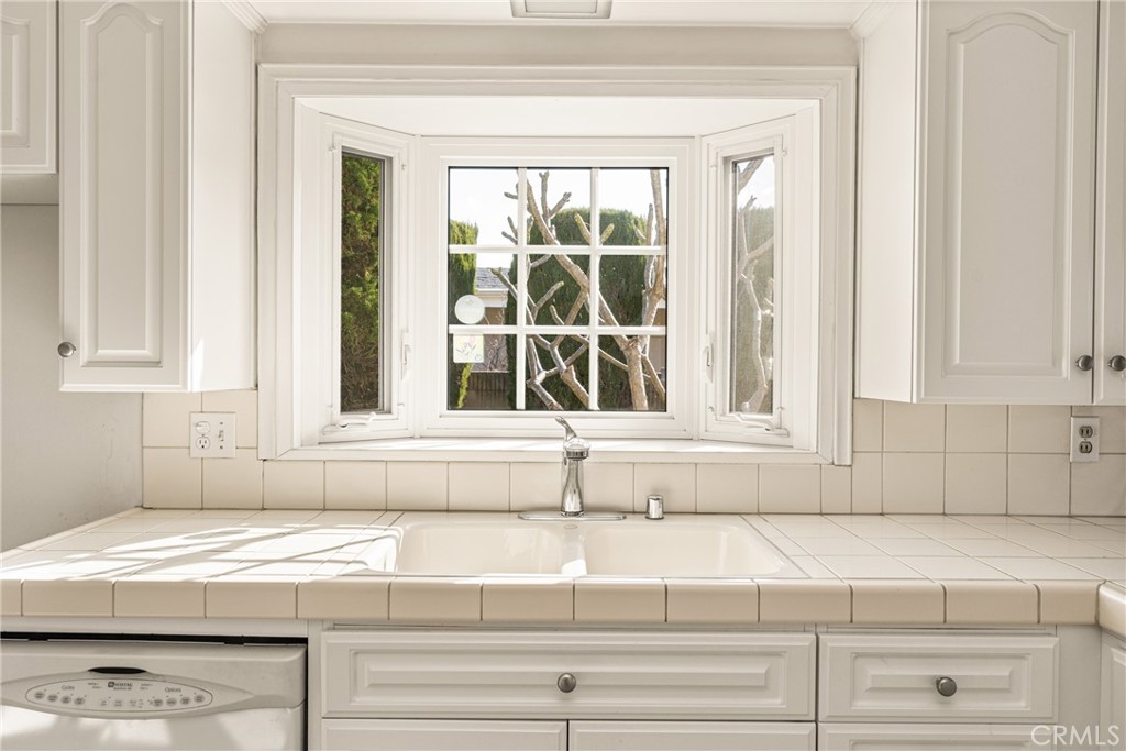 14031 La Barca Drive