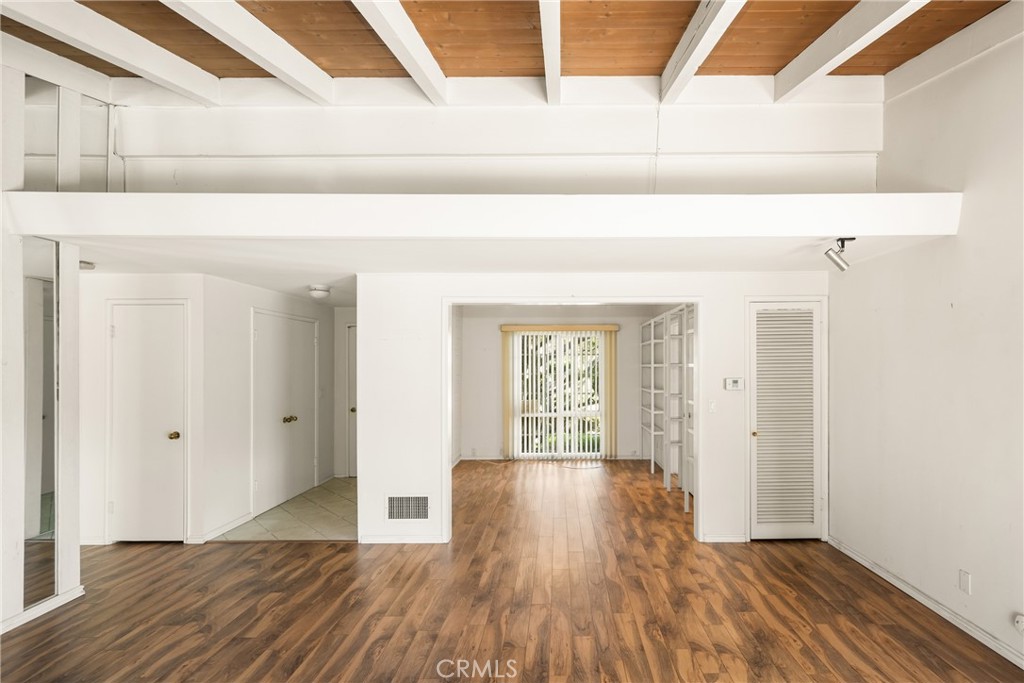 14031 La Barca Drive