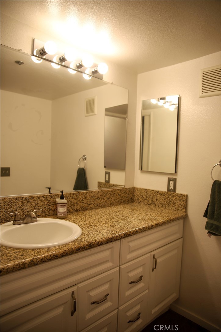 550 Orange Avenue 137