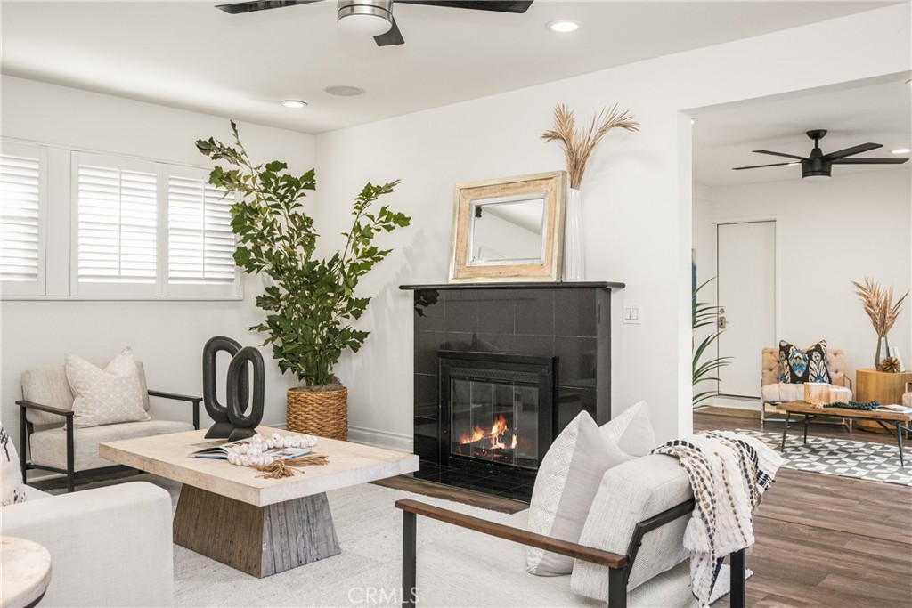 401 E Riverview Avenue