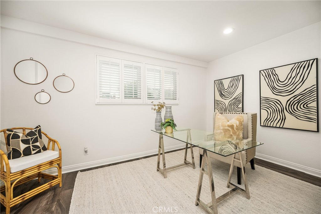 401 E Riverview Avenue