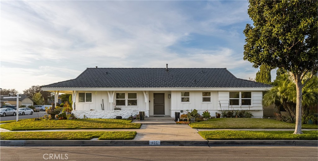 401 E Riverview Avenue