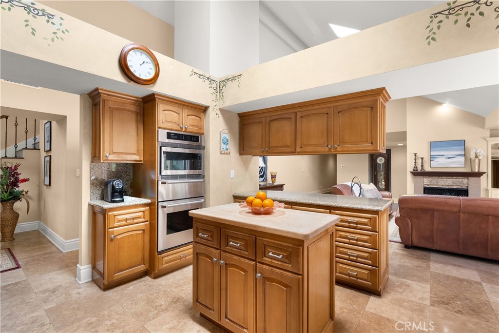 18811 Ridgeview Circle