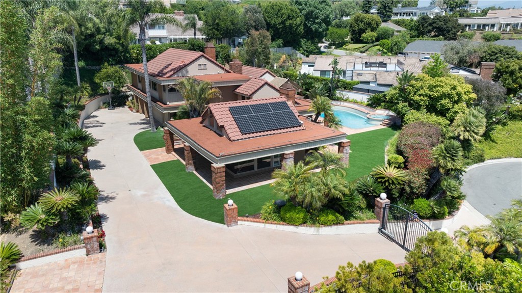 18811 Ridgeview Circle
