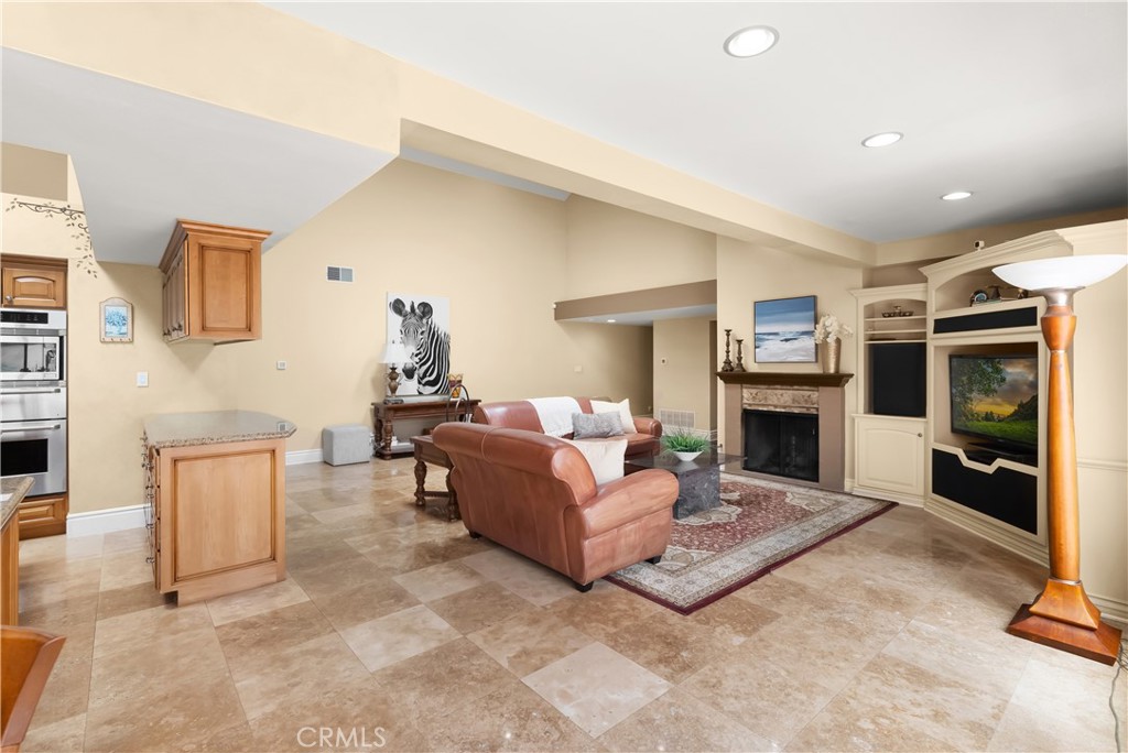 18811 Ridgeview Circle