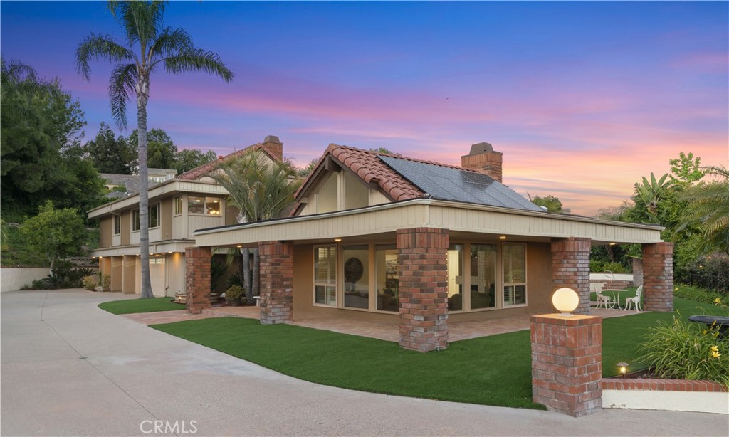 18811 Ridgeview Circle