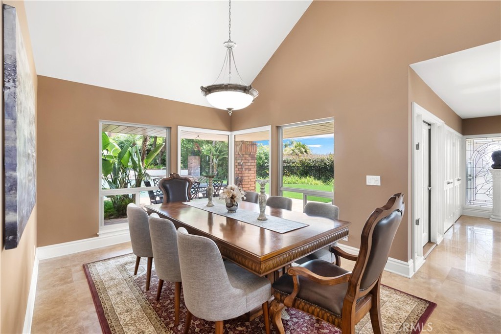 18811 Ridgeview Circle
