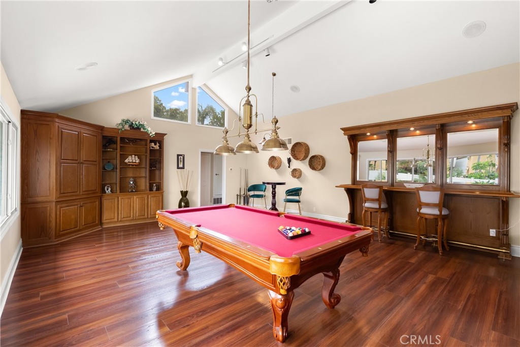 18811 Ridgeview Circle