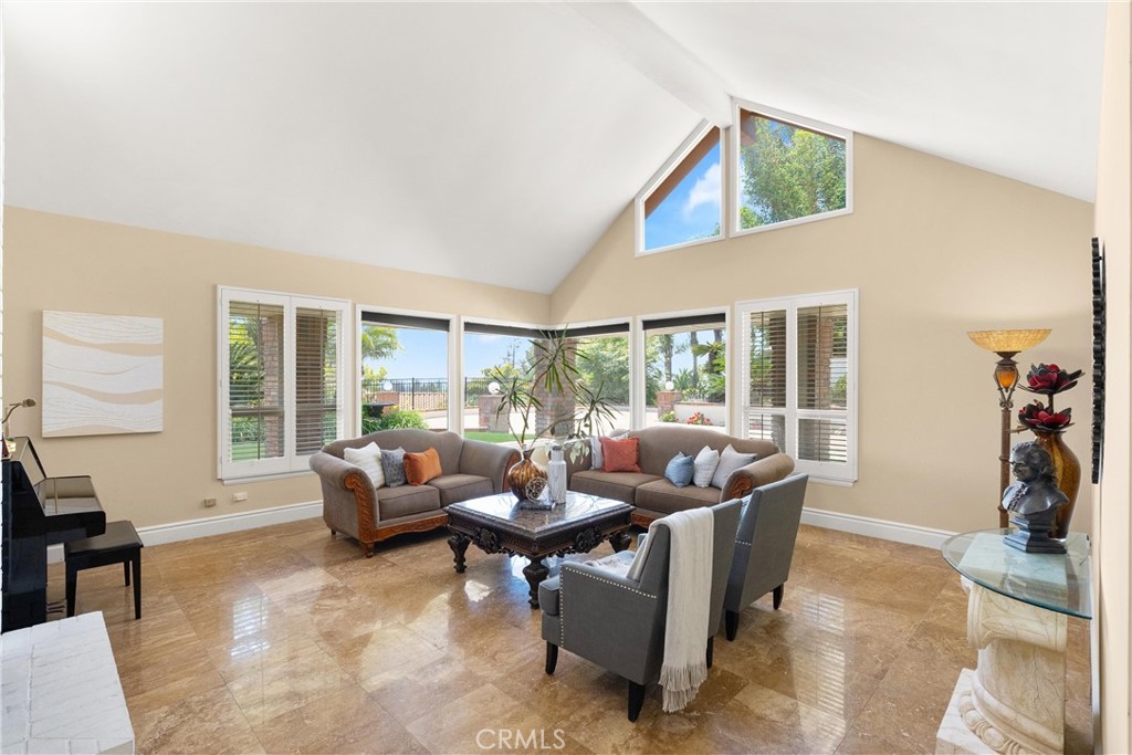 18811 Ridgeview Circle