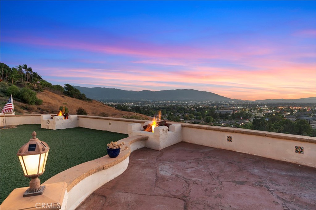 1104 Thoroughbred Lane