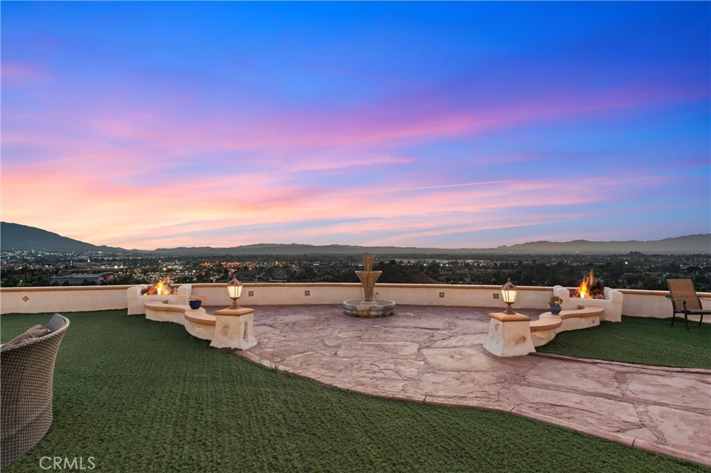 1104 Thoroughbred Lane