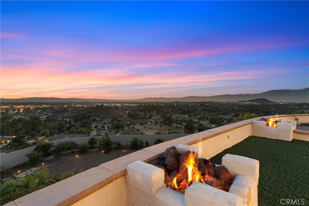 1104 Thoroughbred Lane