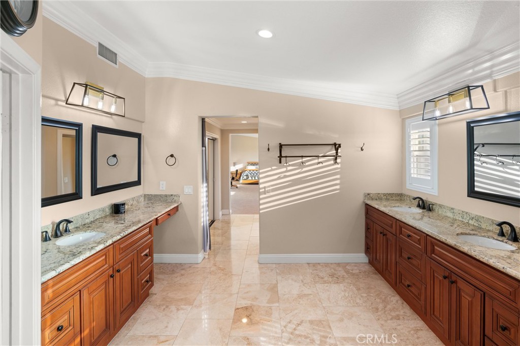 1104 Thoroughbred Lane