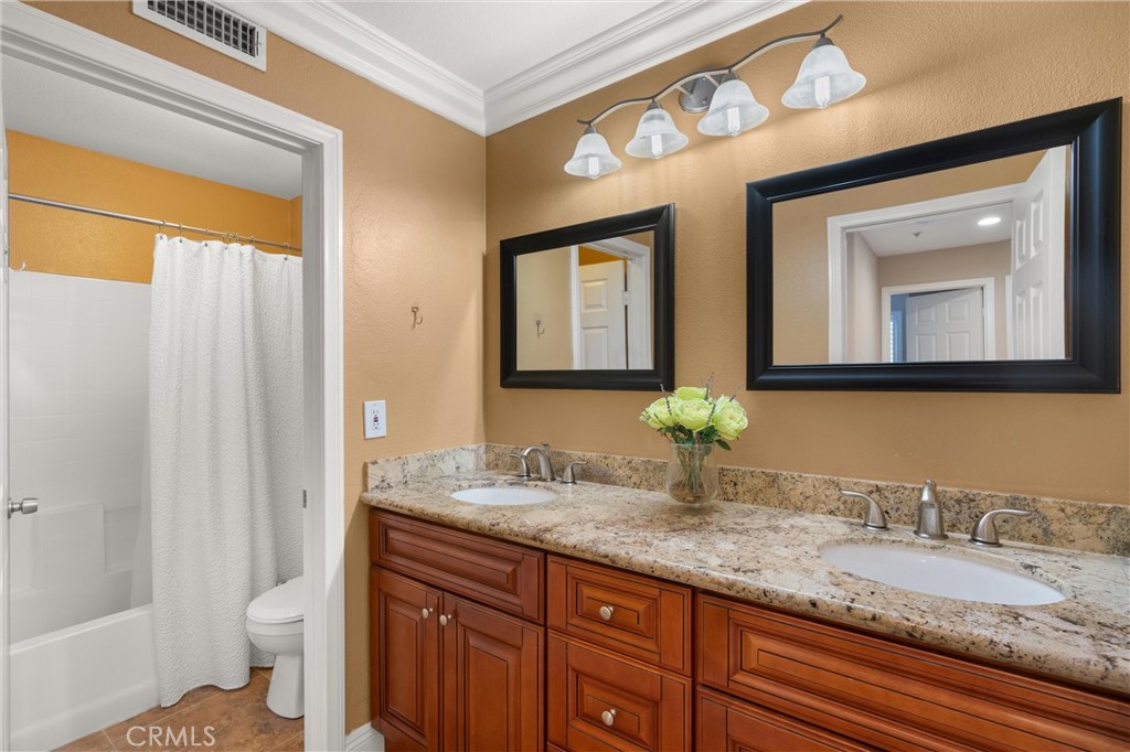 1104 Thoroughbred Lane