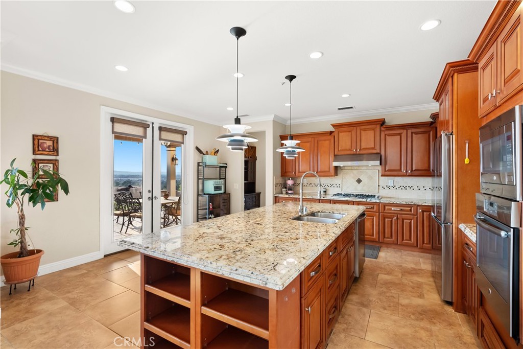 1104 Thoroughbred Lane