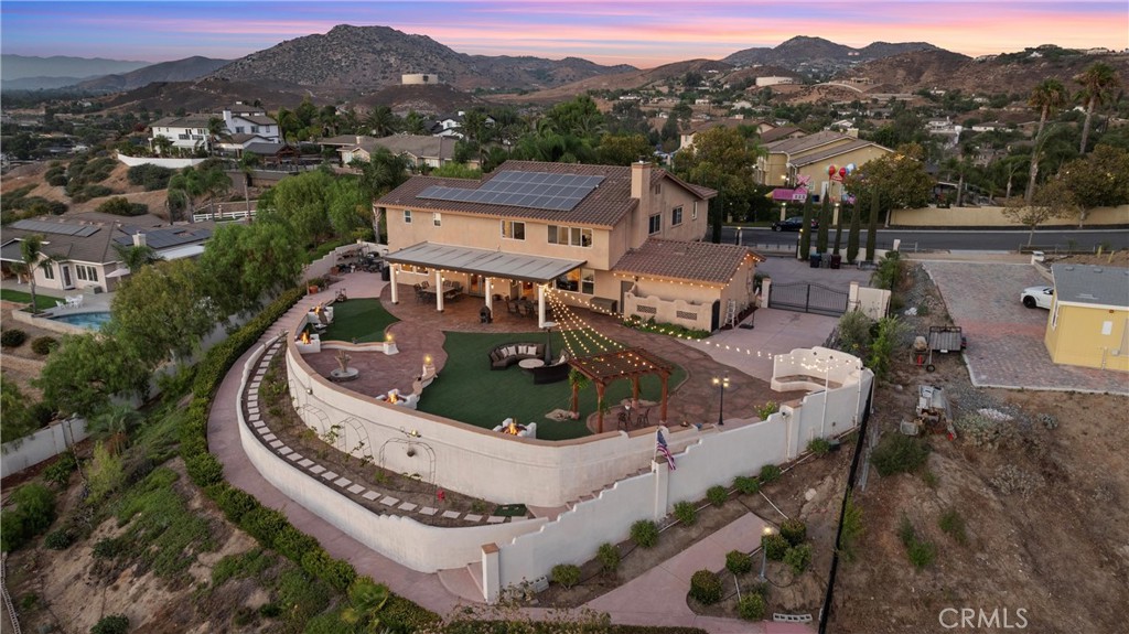 1104 Thoroughbred Lane