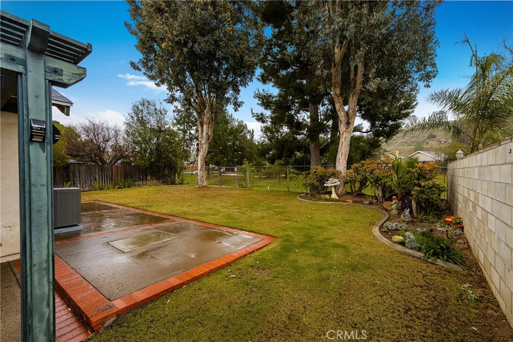 6062 Kingsbriar Drive