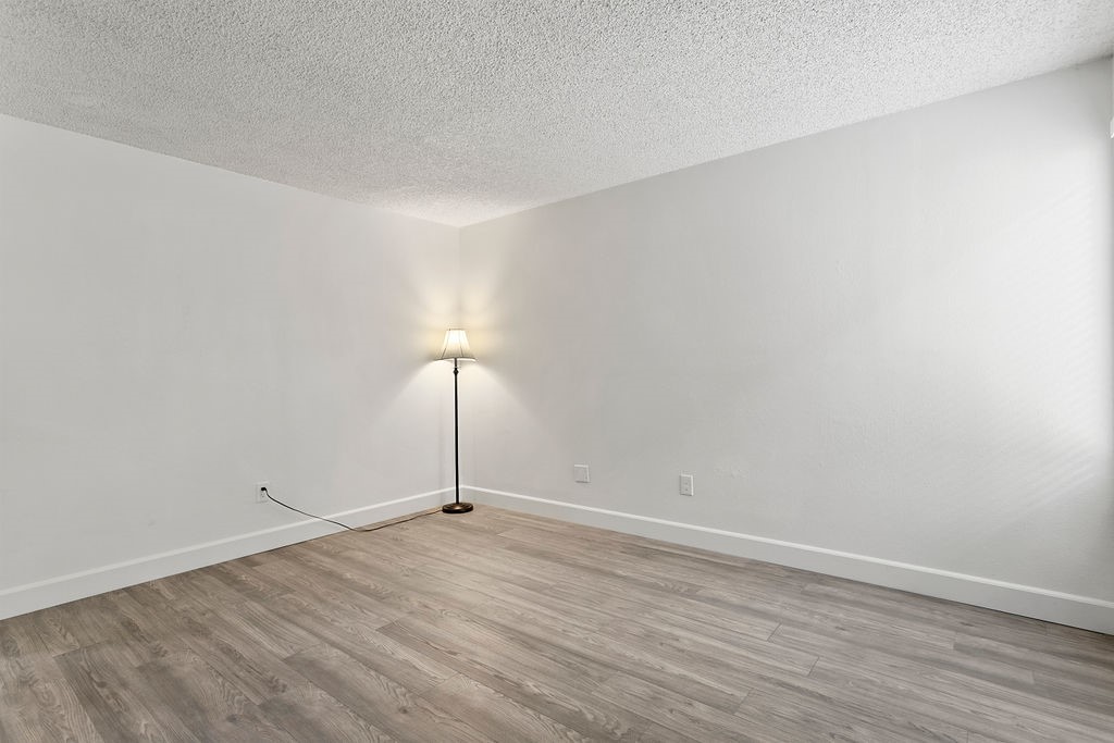 1000 W Macarthur Boulevard 67