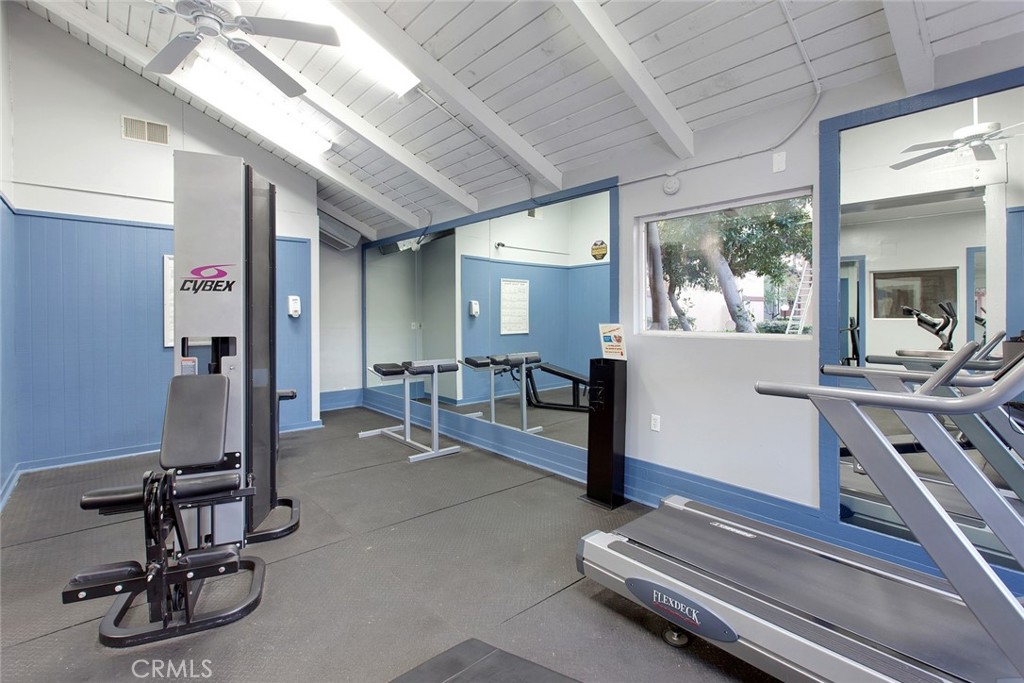 1000 W Macarthur Boulevard 67