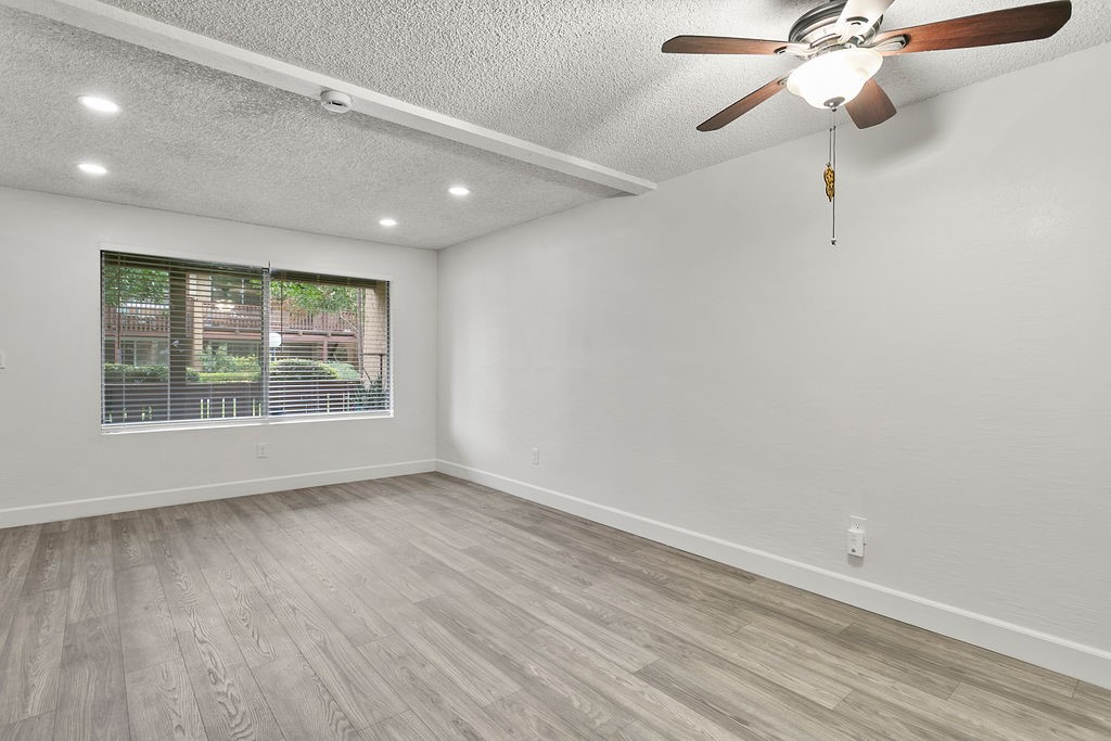 1000 W Macarthur Boulevard 67