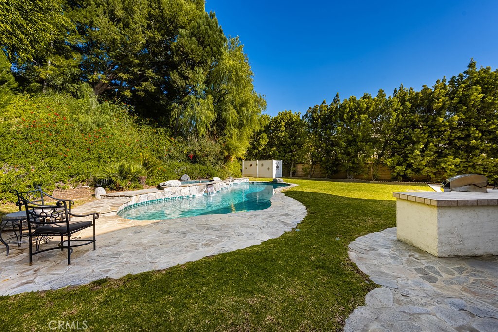 27015 Maiden Moor Lane