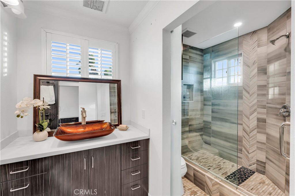 16821 Montclair Lane