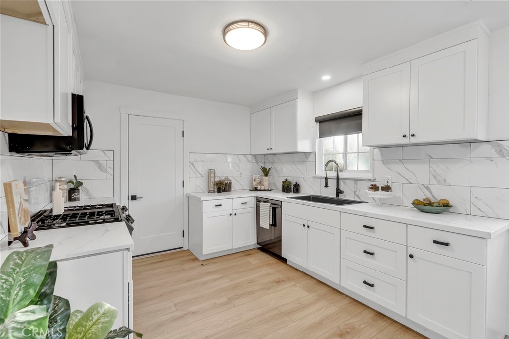 16821 Montclair Lane