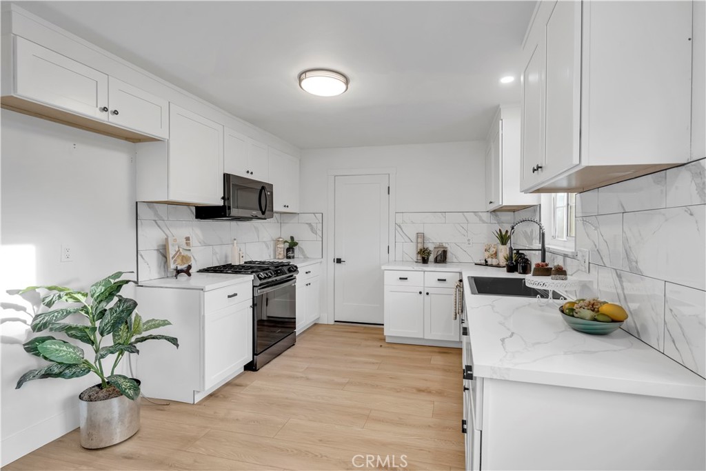 16821 Montclair Lane