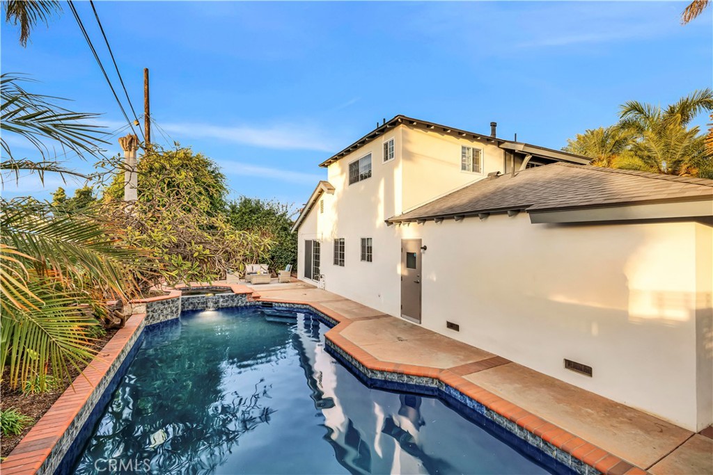 16821 Montclair Lane