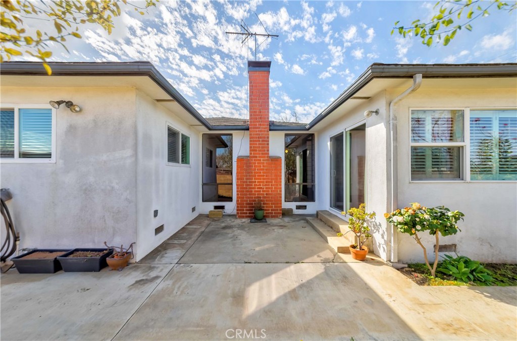 2139 W 169th Place