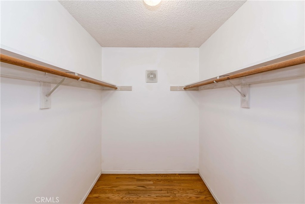 2139 W 169th Place