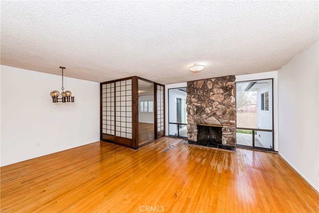 2139 W 169th Place