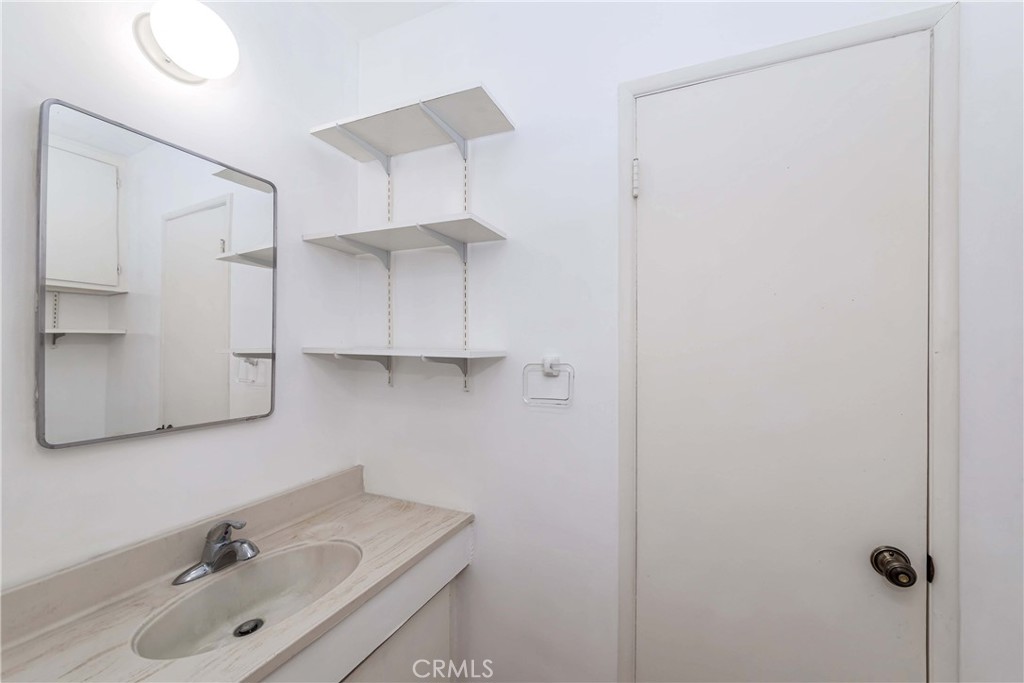 2139 W 169th Place