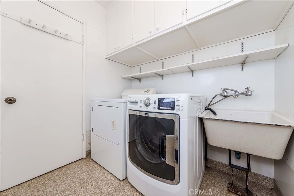 2139 W 169th Place