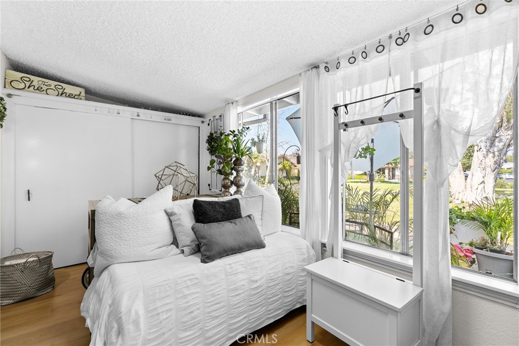 13121 Del Monte Dr M11-283J