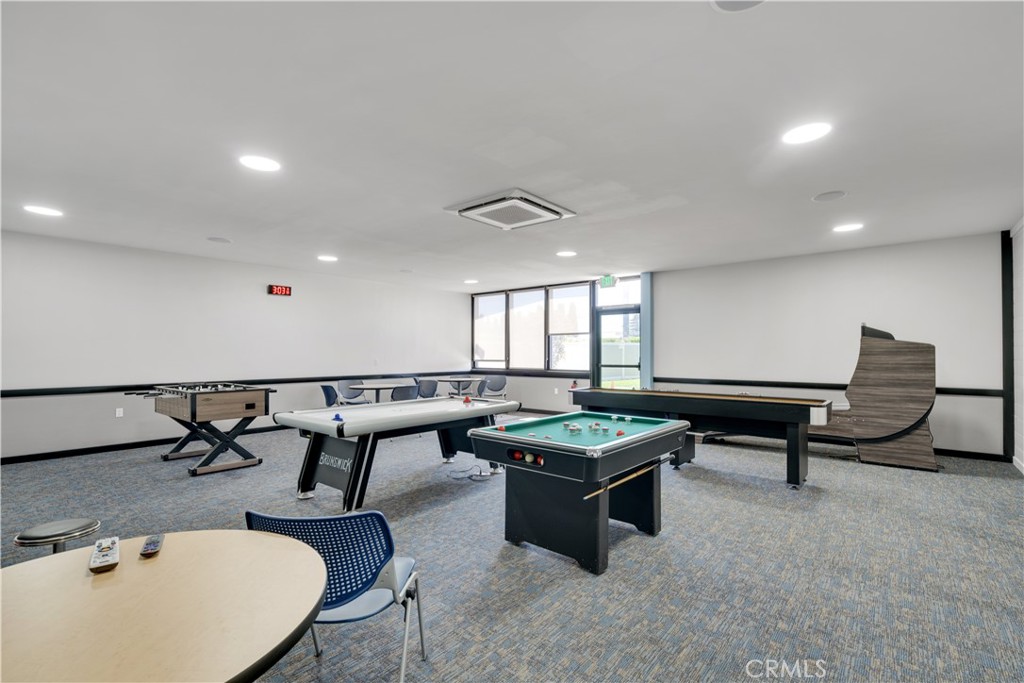 13121 Del Monte Dr M11-283J