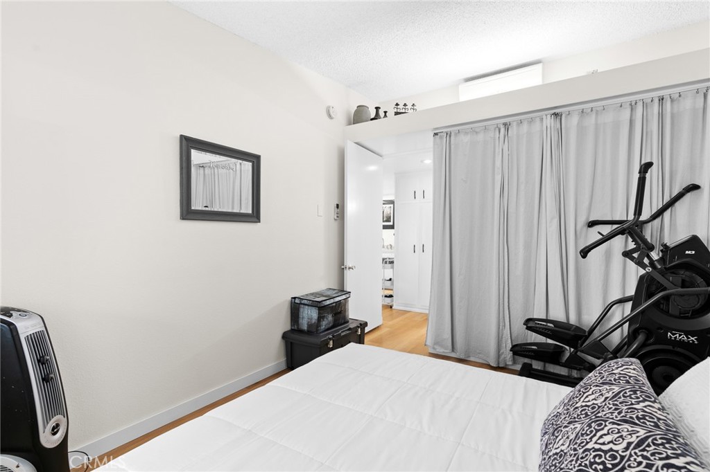 13121 Del Monte Dr M11-283J