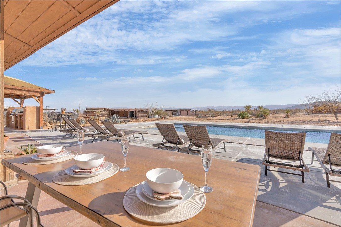 61430 Moonlight Mesa
