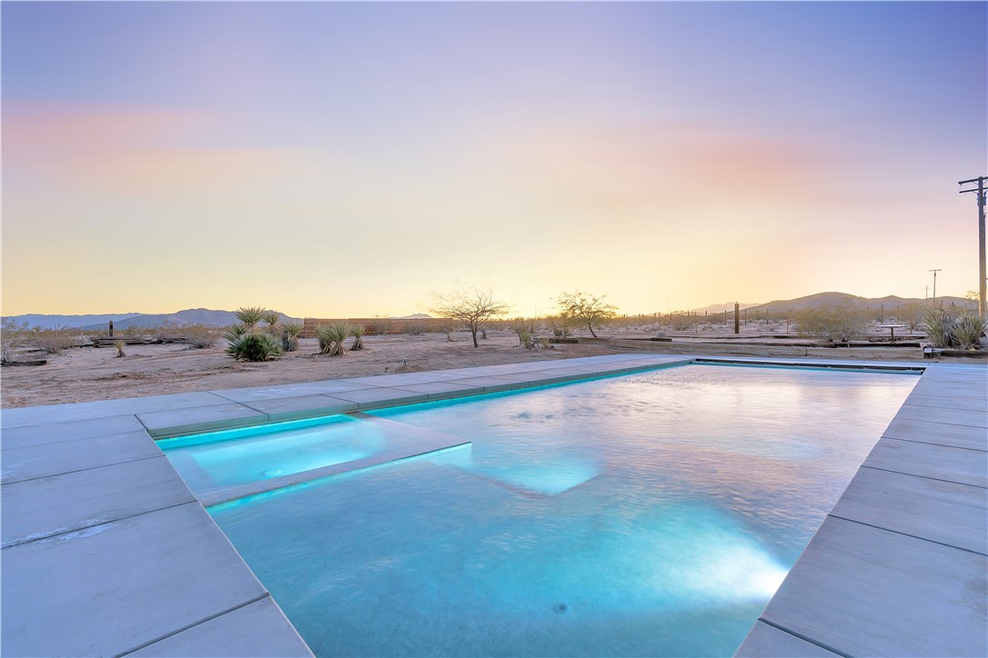 61430 Moonlight Mesa